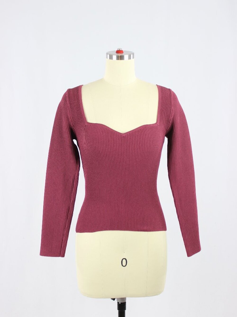 NWOT Aritzia BABATON Sculpt Knit Burgundy Sweetheart Long Sleeve Top, Size S